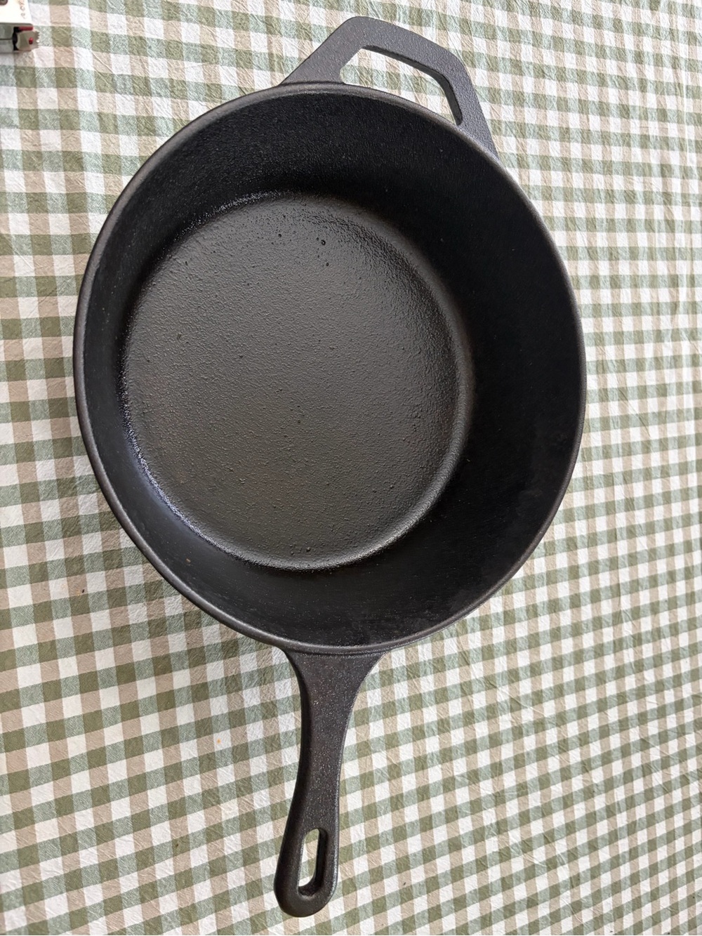 Seasoned Black Cast Iron Skillet with Helper Handle